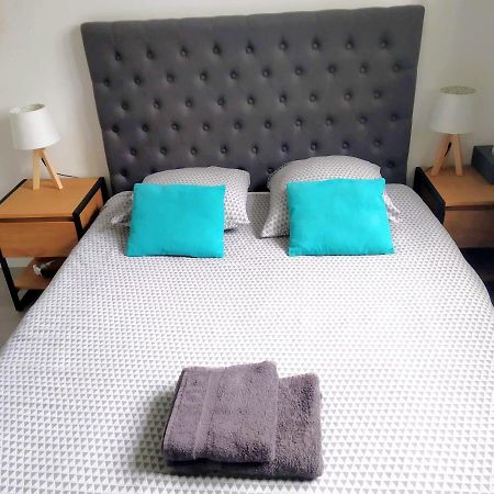 Chambre Et Salle De Bain De Privee Proche De Pau Bizanos Eksteriør billede